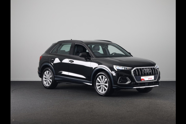 Audi Q3 35 TFSI Pro Line 150pk | Navigatie | Lederen bekleding | Elektrisch verstelbare voorstoelen | Parkeersensoren voor en achter |