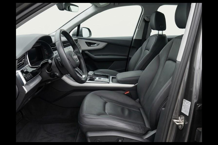 Audi Q7 55 TFSI e quattro Pro Line 340pk | Panoramadak | Parkeercamera | Lederen bekleding | Elektrisch verstelbare en verwarmbare voorstoelen |