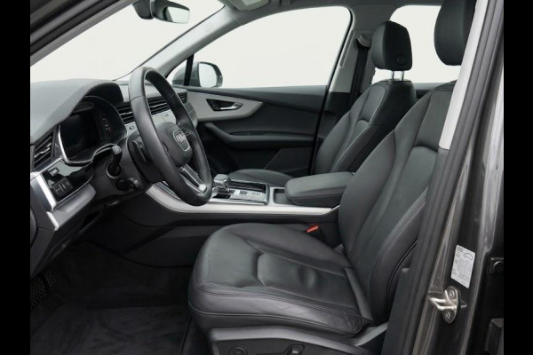 Audi Q7 55 TFSI e quattro Pro Line 340pk | Panoramadak | Parkeercamera | Lederen bekleding | Elektrisch verstelbare en verwarmbare voorstoelen |