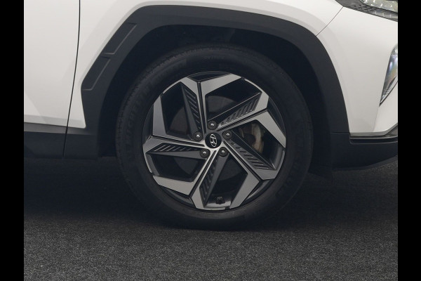 Hyundai Tucson 1.6 T-GDI Comfort Smart 4WD PHEV 265pk | Panodak | Adaptive Cruise | Camera | Krell Audio | Stoelverwarming | Apple Carplay | Virtual | Stuurverwarming | Navigatie | DAB | 19"L.M | Plug In Hybrid |