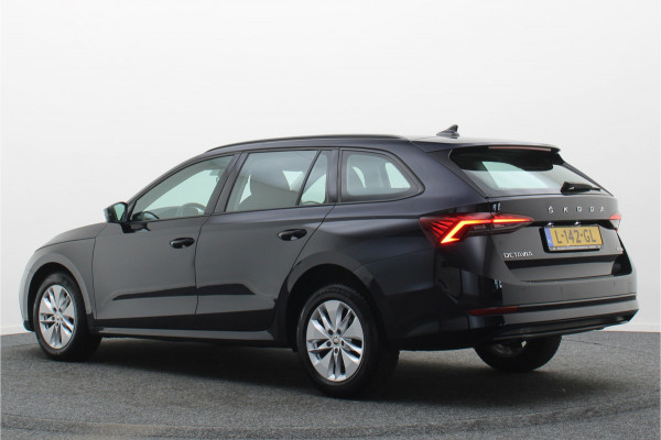 Škoda Octavia Combi 1.0 e-TSI DSG Business Edition Virtual Cockpit, Cruise, Apple Carplay, Rijstrooksensor, LED, DAB, PDC, 16''