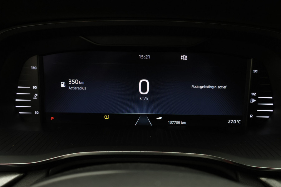 Škoda Octavia Combi 1.0 e-TSI DSG Business Edition Virtual Cockpit, Cruise, Apple Carplay, Rijstrooksensor, LED, DAB, PDC, 16''