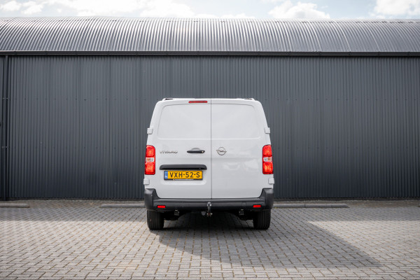Opel Vivaro 1.5 | 3-Zits | 1e Eigenaar | Camera | Inrichting | Cruise | Airco | Trekhaak