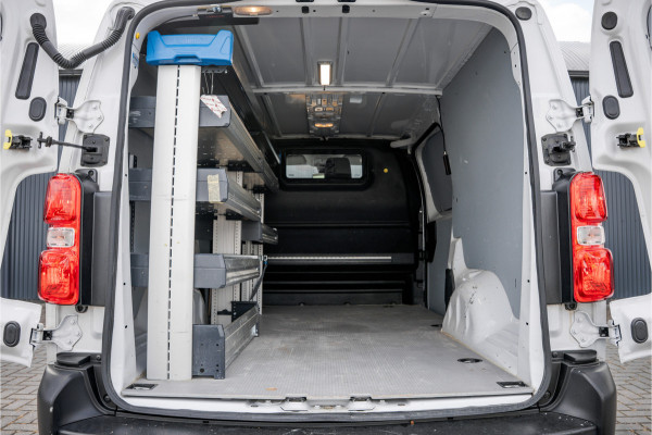 Opel Vivaro 1.5 | 3-Zits | 1e Eigenaar | Camera | Inrichting | Cruise | Airco | Trekhaak