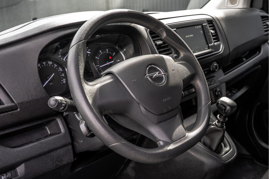 Opel Vivaro 1.5 | 3-Zits | 1e Eigenaar | Camera | Inrichting | Cruise | Airco | Trekhaak