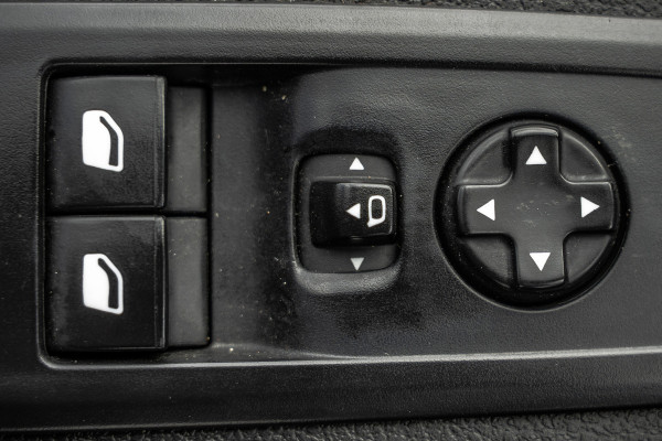 Opel Vivaro 1.5 | 3-Zits | 1e Eigenaar | Camera | Inrichting | Cruise | Airco | Trekhaak