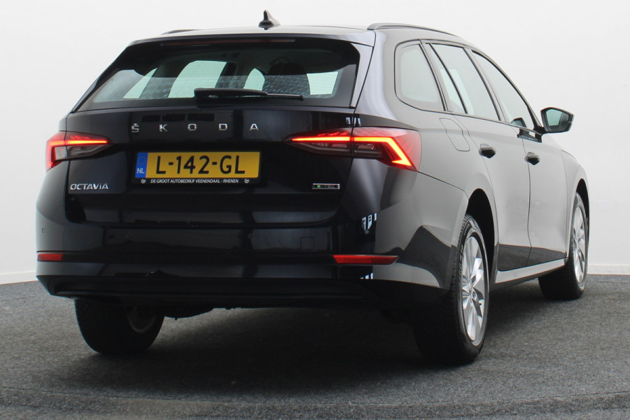 Škoda Octavia Combi 1.0 e-TSI DSG Business Edition Virtual Cockpit, Cruise, Apple Carplay, Rijstrooksensor, LED, DAB, PDC, 16''