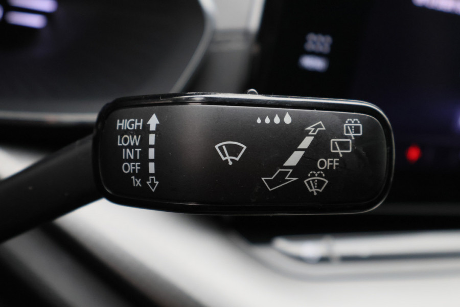 Škoda Octavia Combi 1.0 e-TSI DSG Business Edition Virtual Cockpit, Cruise, Apple Carplay, Rijstrooksensor, LED, DAB, PDC, 16''