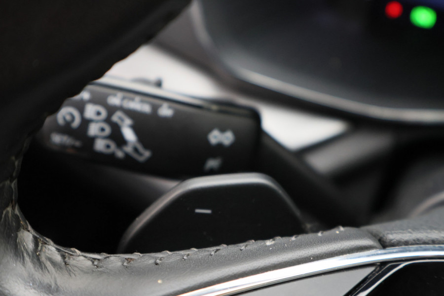 Škoda Octavia Combi 1.0 e-TSI DSG Business Edition Virtual Cockpit, Cruise, Apple Carplay, Rijstrooksensor, LED, DAB, PDC, 16''