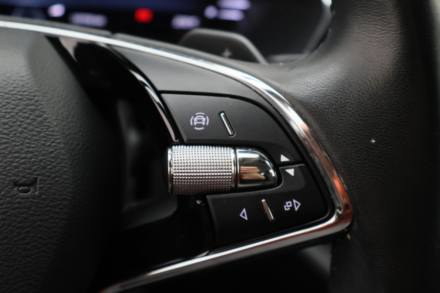 Škoda Octavia Combi 1.0 e-TSI DSG Business Edition Virtual Cockpit, Cruise, Apple Carplay, Rijstrooksensor, LED, DAB, PDC, 16''