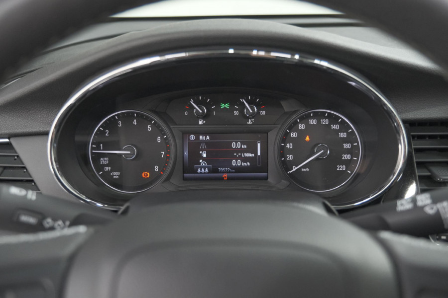 Opel Mokka X 1.4 Turbo Innovation | Elektrisch Schuif-/Kanteldak | Navigatie | Camera | Parkeersensoren
