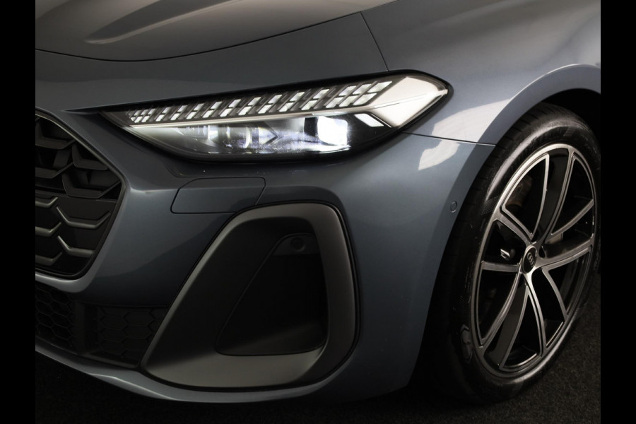 Audi A5 Avant 2.0 e-hybrid quattro S edition 299 pk S-tronic | Verlengde garantie | Navigatie | Parkeersensoren (Park assist) | Rondomzicht camera | Matrix LED koplampen | Multimedia scherm passagier | S-Line |