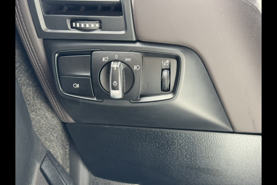 BMW i3 S 120Ah 42 kWh RoadStyle Edition | Pano, Leder, Navi, Camera, Stoelverw., Cruise | NAP | Dealeronderhouden |