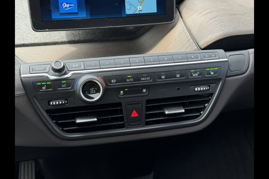 BMW i3 S 120Ah 42 kWh RoadStyle Edition | Pano, Leder, Navi, Camera, Stoelverw., Cruise | NAP | Dealeronderhouden |