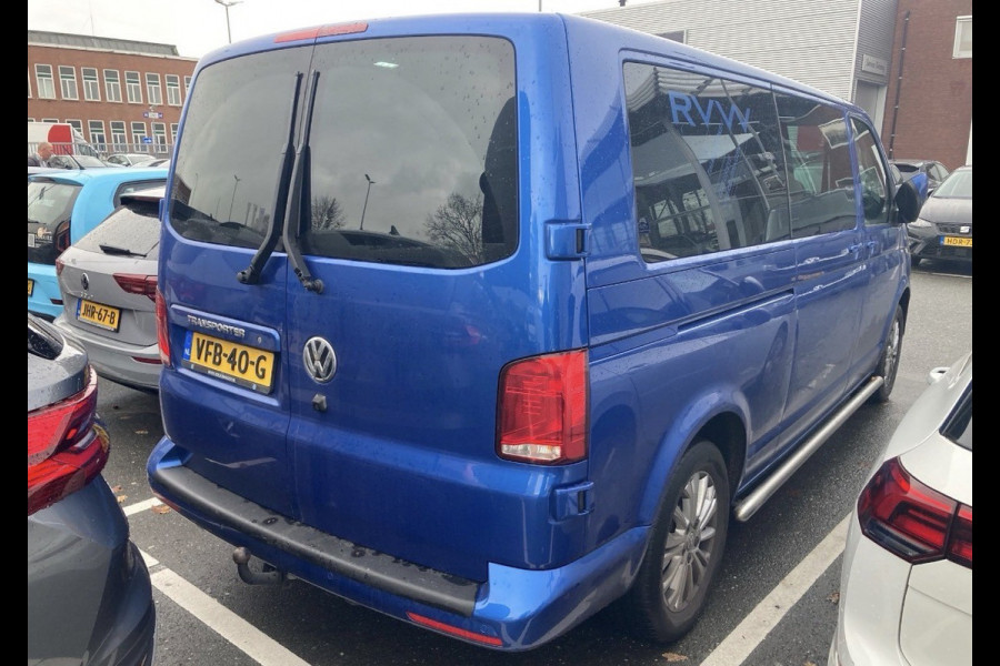 Volkswagen Transporter L2H1 Dubbel Cabine 2.0 TDI 150pk DSG Highline Automaat Led Camera Stoelverwarming Navigatie Trekhaak Alcantara