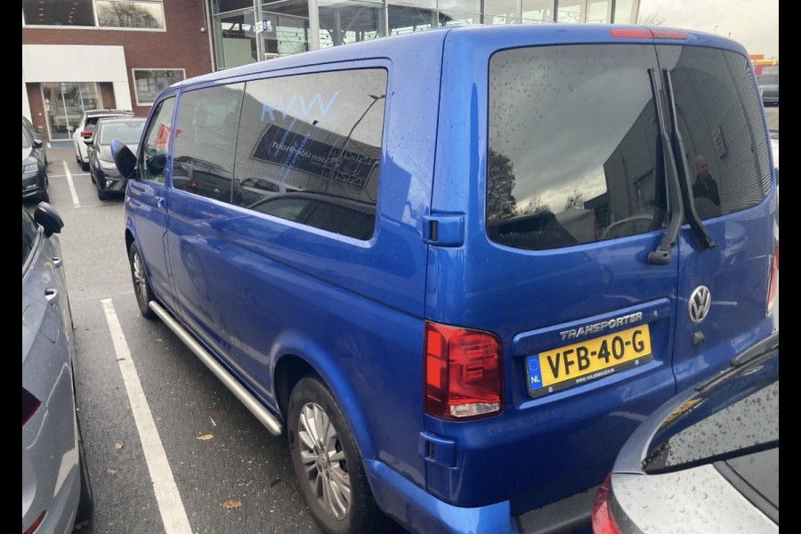 Volkswagen Transporter L2H1 Dubbel Cabine 2.0 TDI 150pk DSG Highline Automaat Led Camera Stoelverwarming Navigatie Trekhaak Alcantara