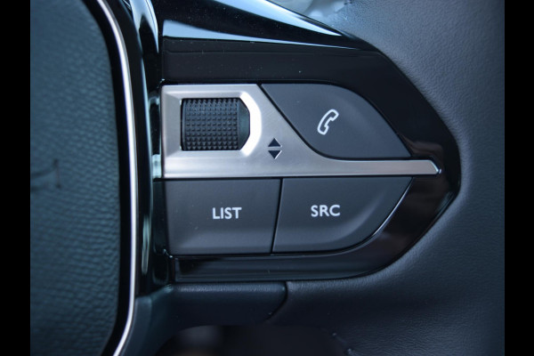 Peugeot e-208 EV Allure 51 kWh | WARMTEPOMP | NAVIGATION PACK | VISION PACK | DRIVE ASSIST PLUS PACK | ACTIEPRIJS!