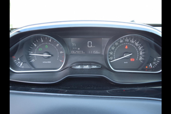Peugeot 208 1.2 PureTech Blue Lion | AIRCO | CRUISE CONTROL | NAVIGATIE | BLUETOOTH | PARKEERSENSOREN | 80.906 KM