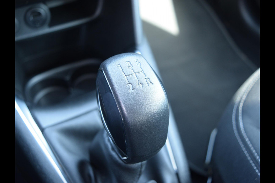 Peugeot 208 1.2 PureTech Blue Lion | AIRCO | CRUISE CONTROL | NAVIGATIE | BLUETOOTH | PARKEERSENSOREN | 80.906 KM