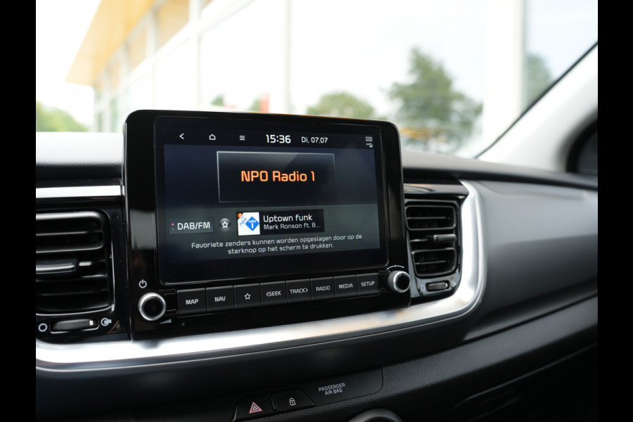 Kia Stonic 1.0 T-GDi MHEV DynamicPlusLine | Cruise control adaptief met stuurhulp | Achteruitrijcamera