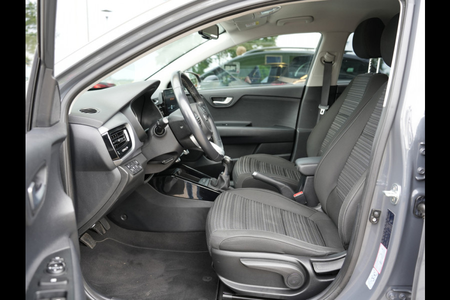 Kia Stonic 1.0 T-GDi MHEV DynamicPlusLine | Cruise control adaptief met stuurhulp | Achteruitrijcamera
