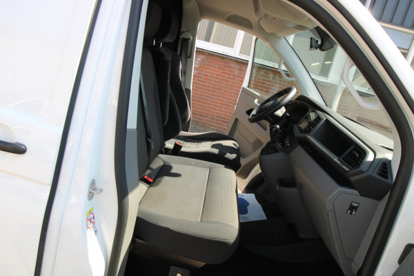 Volkswagen Transporter 2.0 TDI L2H1 Automaat 150PK / Camera / App connect / Navi