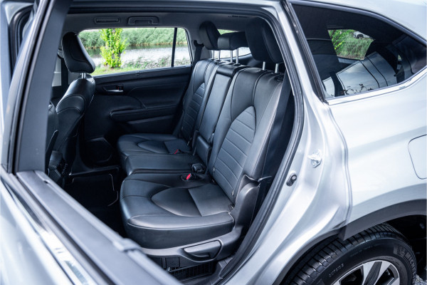 Toyota highlander 2.5 AWD Hybrid Business ** Leder ** Trekhaak ** 7-persoons!! 2.000kg trekgewicht!!