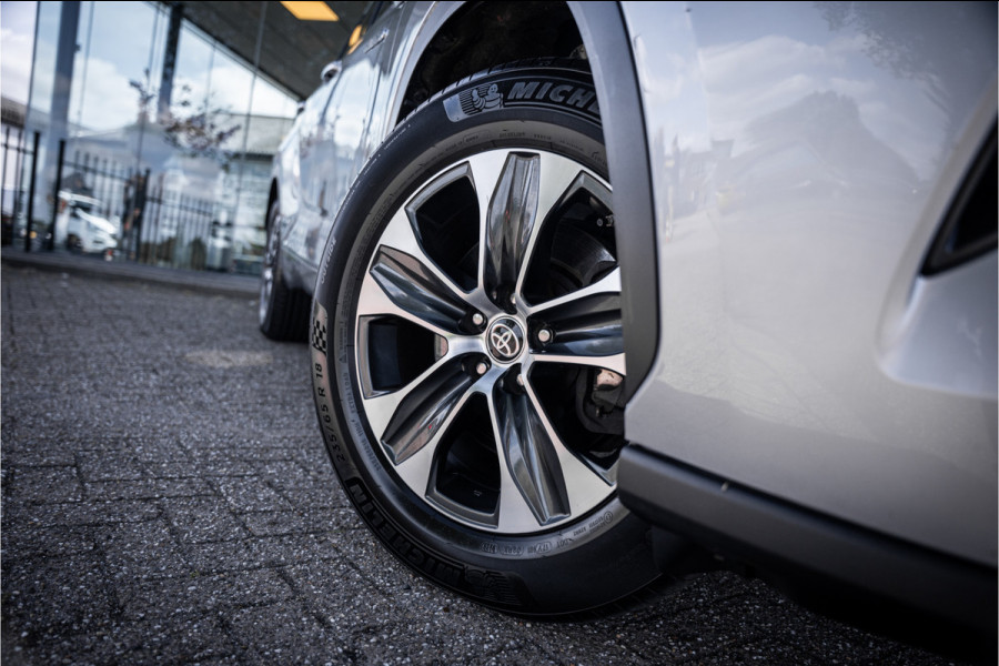 Toyota highlander 2.5 AWD Hybrid Business ** Leder ** Trekhaak ** 7-persoons!! 2.000kg trekgewicht!!