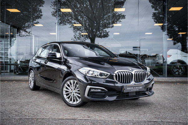 BMW 1-serie 118i Business Edition Plus ** Automaat ** Leder ** Carplay ** Stoelverwarming Alarm klasse 3 ** NL auto ** NAP!!