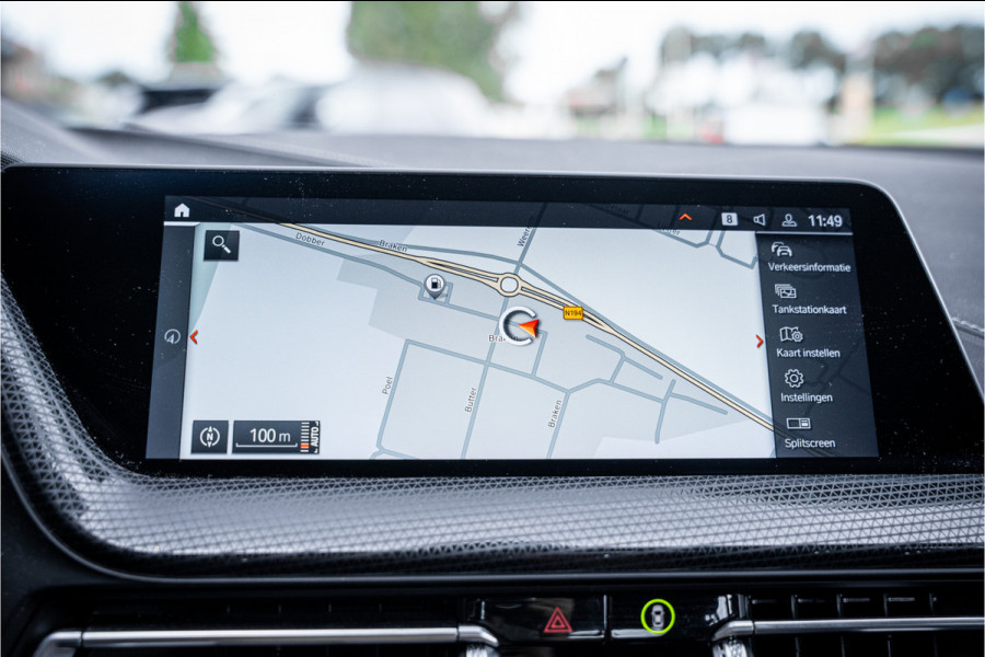 BMW 1-serie 118i Business Edition Plus ** Automaat ** Leder ** Carplay ** Stoelverwarming Alarm klasse 3 ** NL auto ** NAP!!