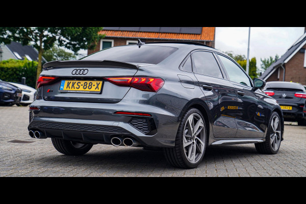 Audi S3 Limousine 2.0 TFSI S3 Quattro | Massage stoelen | Virtual | RS Zetels | Panorama | Bang&Olufsen | Adpatieve cruise | HuD |
