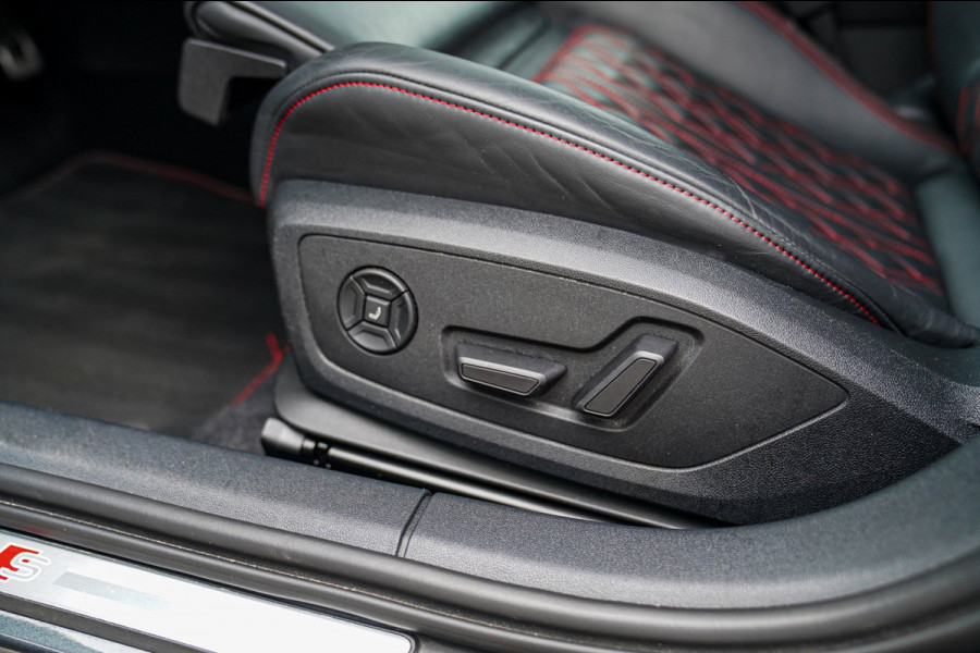 Audi S3 Limousine 2.0 TFSI S3 Quattro | Massage stoelen | Virtual | RS Zetels | Panorama | Bang&Olufsen | Adpatieve cruise | HuD |