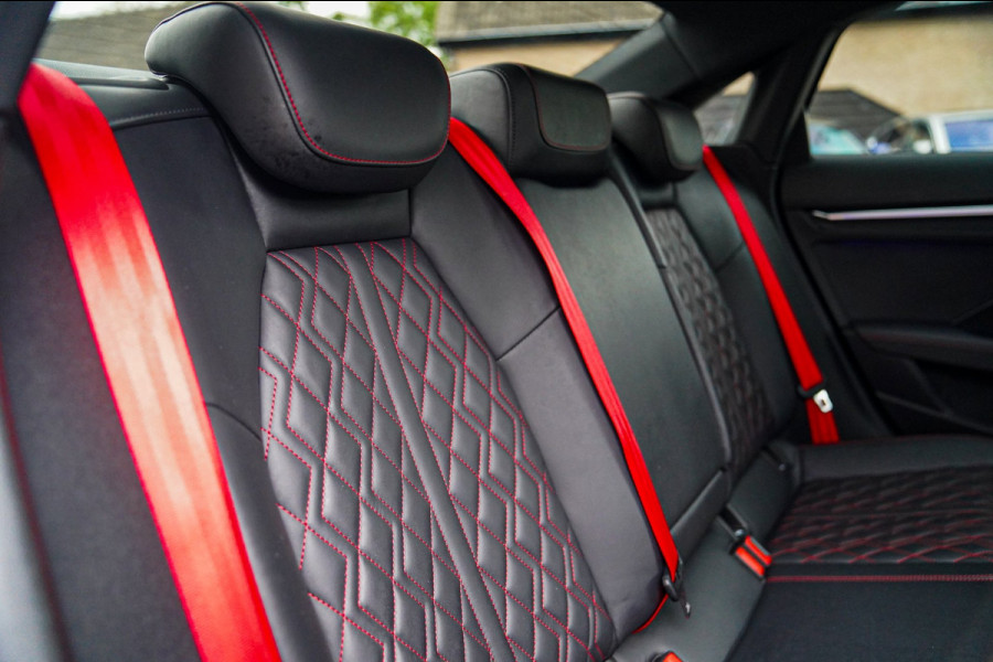 Audi S3 Limousine 2.0 TFSI S3 Quattro | Massage stoelen | Virtual | RS Zetels | Panorama | Bang&Olufsen | Adpatieve cruise | HuD |