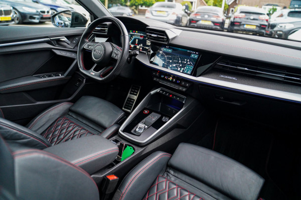 Audi S3 Limousine 2.0 TFSI S3 Quattro | Massage stoelen | Virtual | RS Zetels | Panorama | Bang&Olufsen | Adpatieve cruise | HuD |