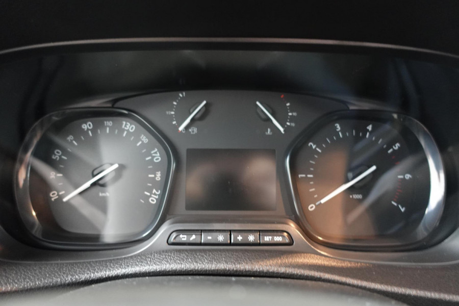 Peugeot Expert 2.0 BlueHDI 145PK L3 Automaat Automaat Airco Cruise Control Navigatie Apple Carplay/ Android Auto Trekhaak Parkeersensor achter