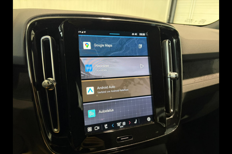 Volvo XC40 Recharge 69 kWh Stoelverwarming Parkeercamera Warmtepomp 231pk