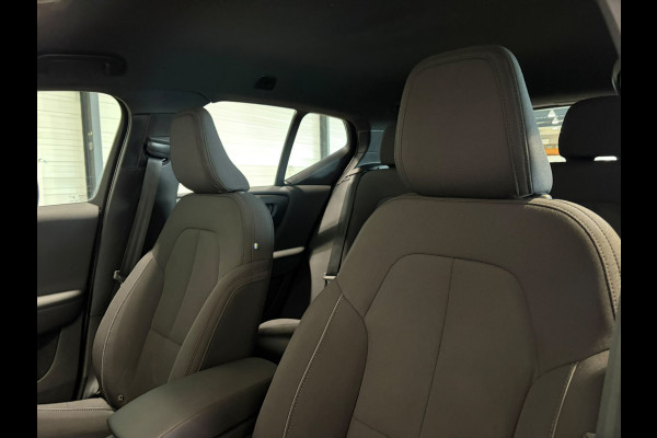 Volvo XC40 Recharge 69 kWh Stoelverwarming Parkeercamera Warmtepomp 231pk