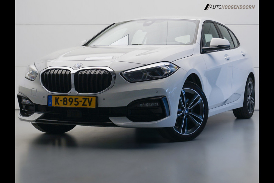 BMW 1-serie 118i Business Edition Plus Sport (DIGITAAL COCKPIT,KEYLESS,SPORTSTOELEN,LED,CLIMATE,APPLE CARPLAY,PARKEERSENSOR)