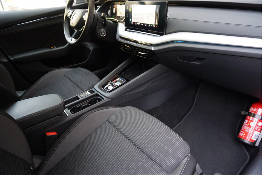 Škoda Octavia Combi 1.0 e-TSI Sport Business | Sfeerverlichting | Virtual cockpit | Cruise + Lane | Apple/ Android | BTW