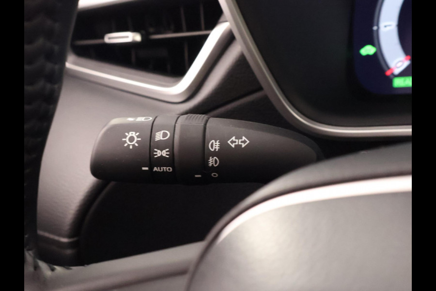 Toyota Corolla Cross HYBRID 140 BUSINESS INTRO BI-TONE GARANTIE 11-2034 BSM . PDC V+A. BLACKLINE EDITION. DIGITAAL DASHBOARD