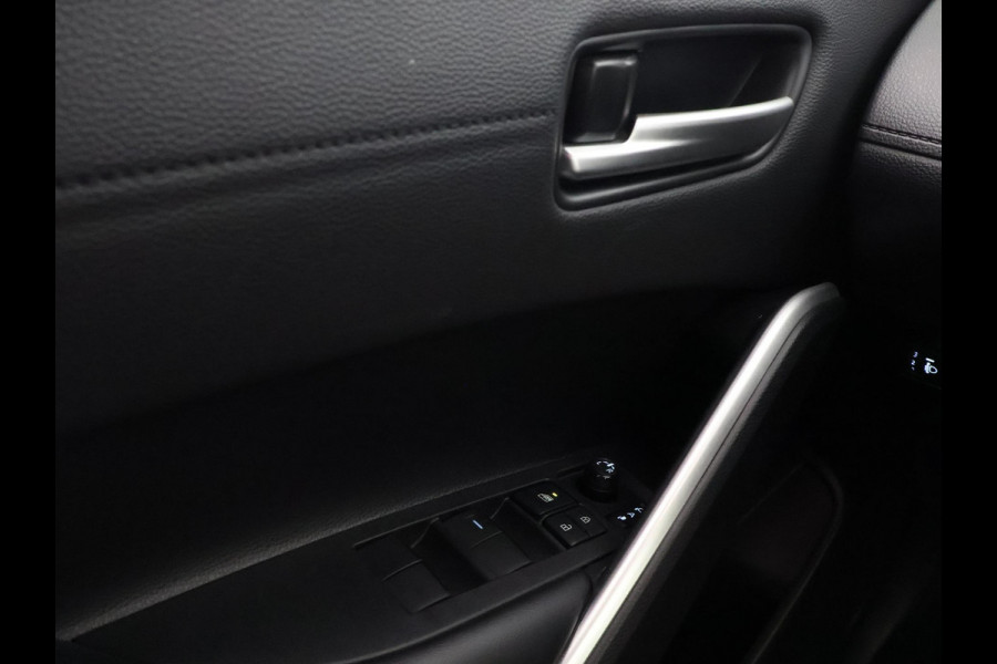 Toyota Corolla Cross HYBRID 140 BUSINESS INTRO BI-TONE GARANTIE 11-2034 BSM . PDC V+A. BLACKLINE EDITION. DIGITAAL DASHBOARD