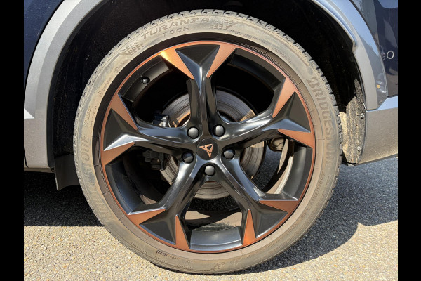 CUPRA Formentor 1.4 e-Hybrid VZ Copper Edition VAN €29.900,- NU VOOR SLECHTS €28.440,- Uw LENTEVOORDEEL €1.460,-| CUPRA KNOPPEN| ELEK. ACHTERKLEP | MEMORY STOEL|  ACHTERUITRIJCAMERA | ADAPT. CRUISE CONTROL | STOEL + STUURVERWARMING| RIJKLAARPRIJS INCL. 12 MND BOVAG GARANTIE