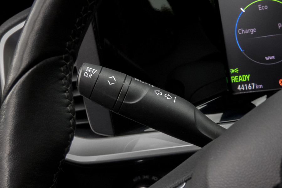 Opel Mokka Electric Ultimate 50-kWh | ACC | LEDEREN BEKLEDING | STOELVERWARMING | APPLE CARPLAY / ANDROID AUTO