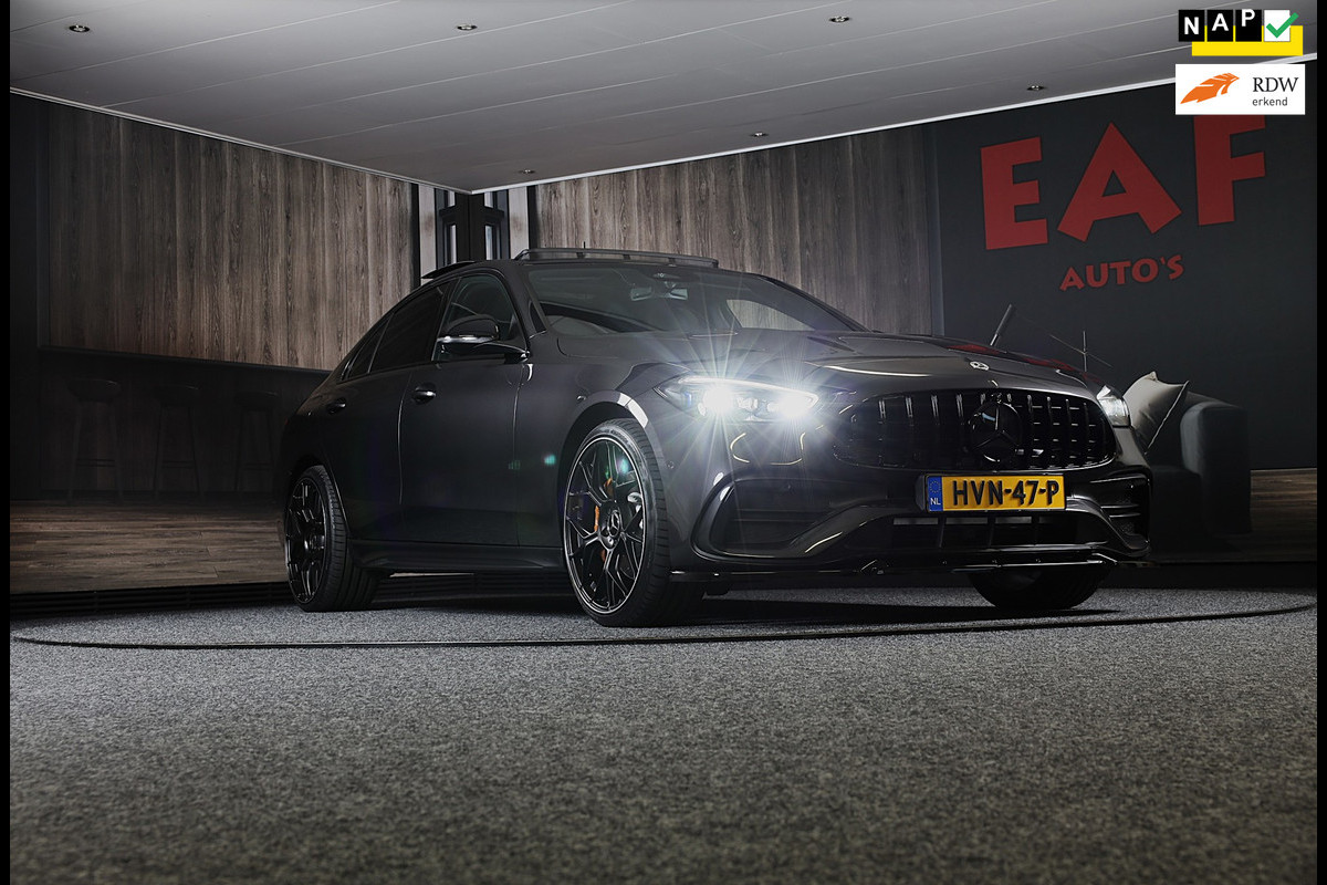 Mercedes-Benz C-Klasse 300 e AMG 63 Look / Head Up / 360 Camera / Acc / Lane Assist / BURMESTER / Elek Stoelen / Memory / Pano
