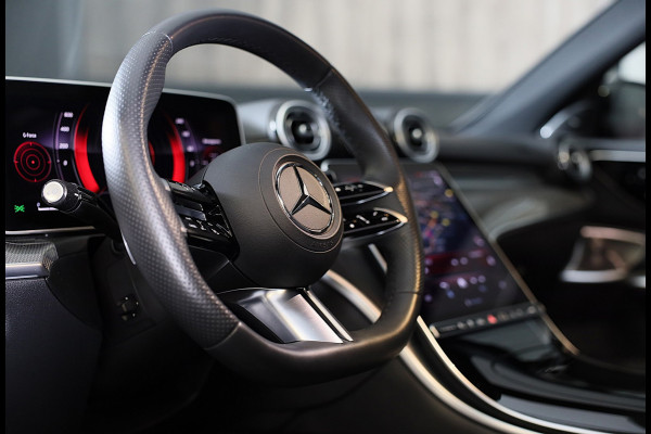 Mercedes-Benz C-Klasse 300 e AMG 63 Look / Head Up / 360 Camera / Acc / Lane Assist / BURMESTER / Elek Stoelen / Memory / Pano