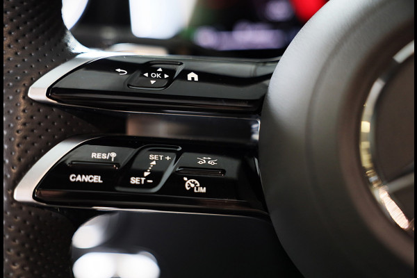Mercedes-Benz C-Klasse 300 e AMG 63 Look / Head Up / 360 Camera / Acc / Lane Assist / BURMESTER / Elek Stoelen / Memory / Pano