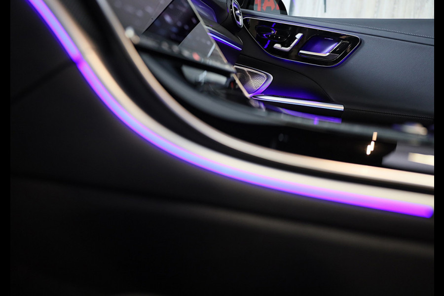 Mercedes-Benz C-Klasse 300 e AMG 63 Look / Head Up / 360 Camera / Acc / Lane Assist / BURMESTER / Elek Stoelen / Memory / Pano