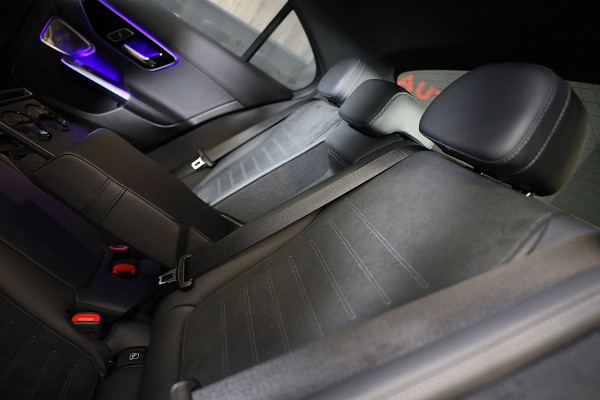 Mercedes-Benz C-Klasse 300 e AMG 63 Look / Head Up / 360 Camera / Acc / Lane Assist / BURMESTER / Elek Stoelen / Memory / Pano