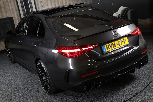 Mercedes-Benz C-Klasse 300 e AMG 63 Look / Head Up / 360 Camera / Acc / Lane Assist / BURMESTER / Elek Stoelen / Memory / Pano