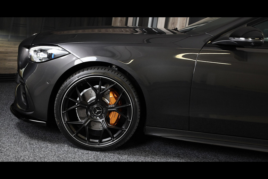Mercedes-Benz C-Klasse 300 e AMG 63 Look / Head Up / 360 Camera / Acc / Lane Assist / BURMESTER / Elek Stoelen / Memory / Pano